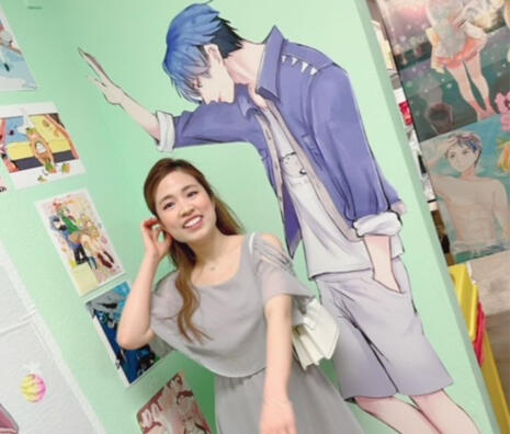 Kabedon at Ikemen Ice Cream Shop